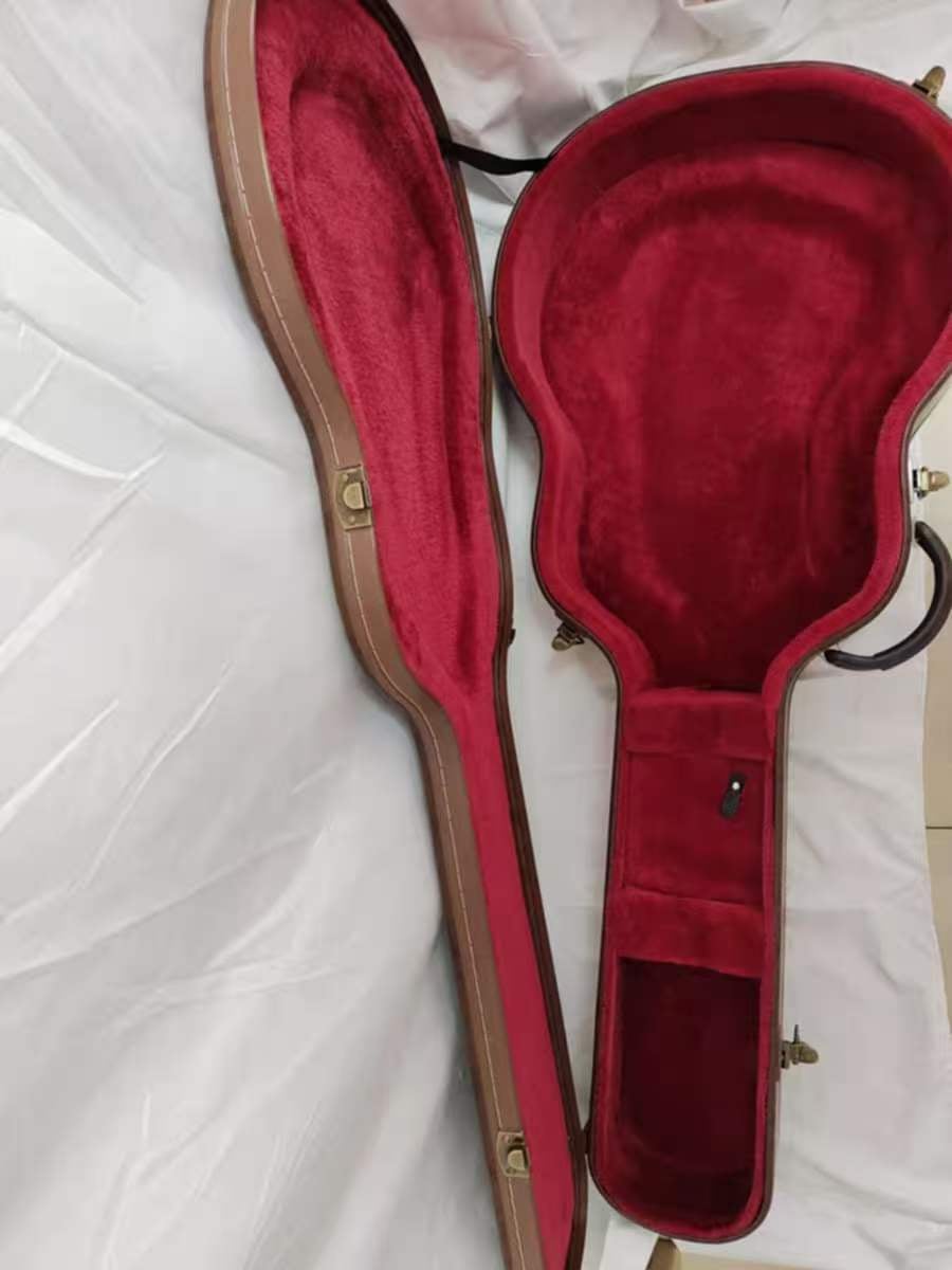 Brown hard case - Image 3