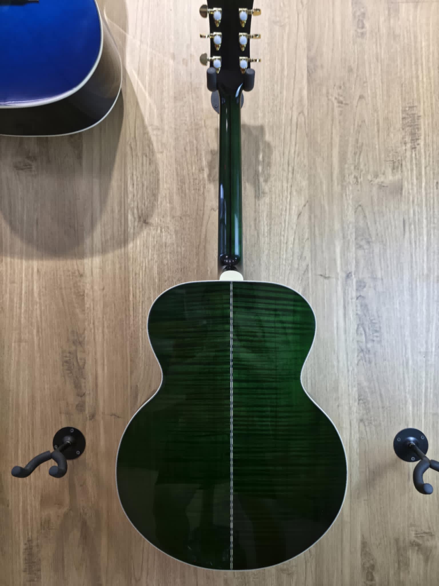 J200 Cobra Burst All Solid Wood - Image 7