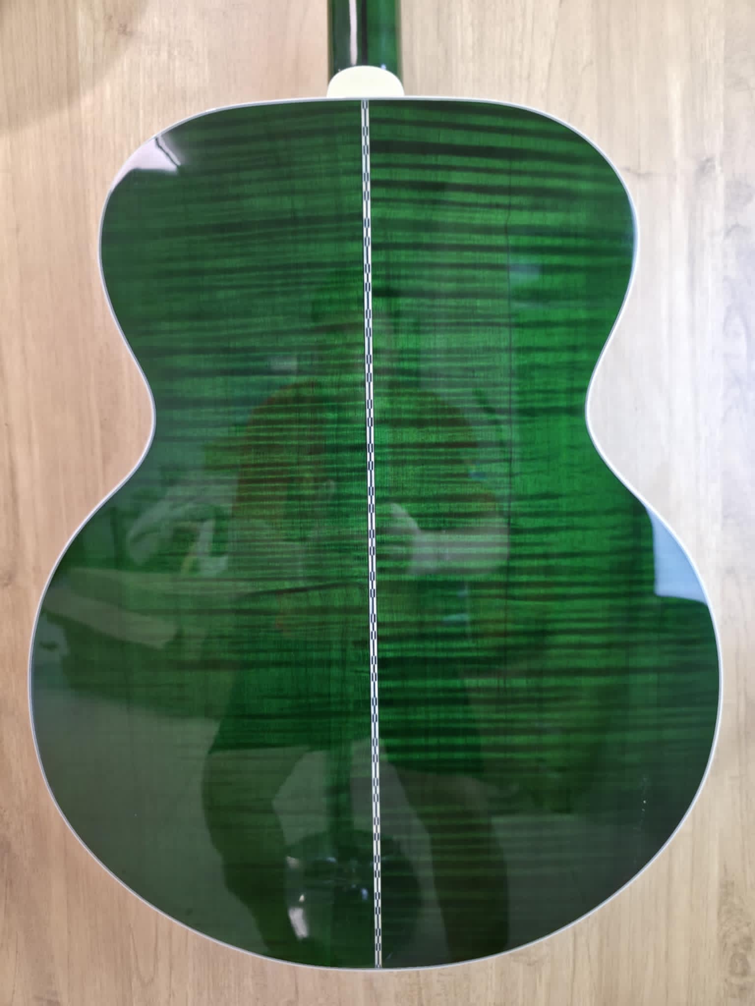 J200 Cobra Burst All Solid Wood - Image 6