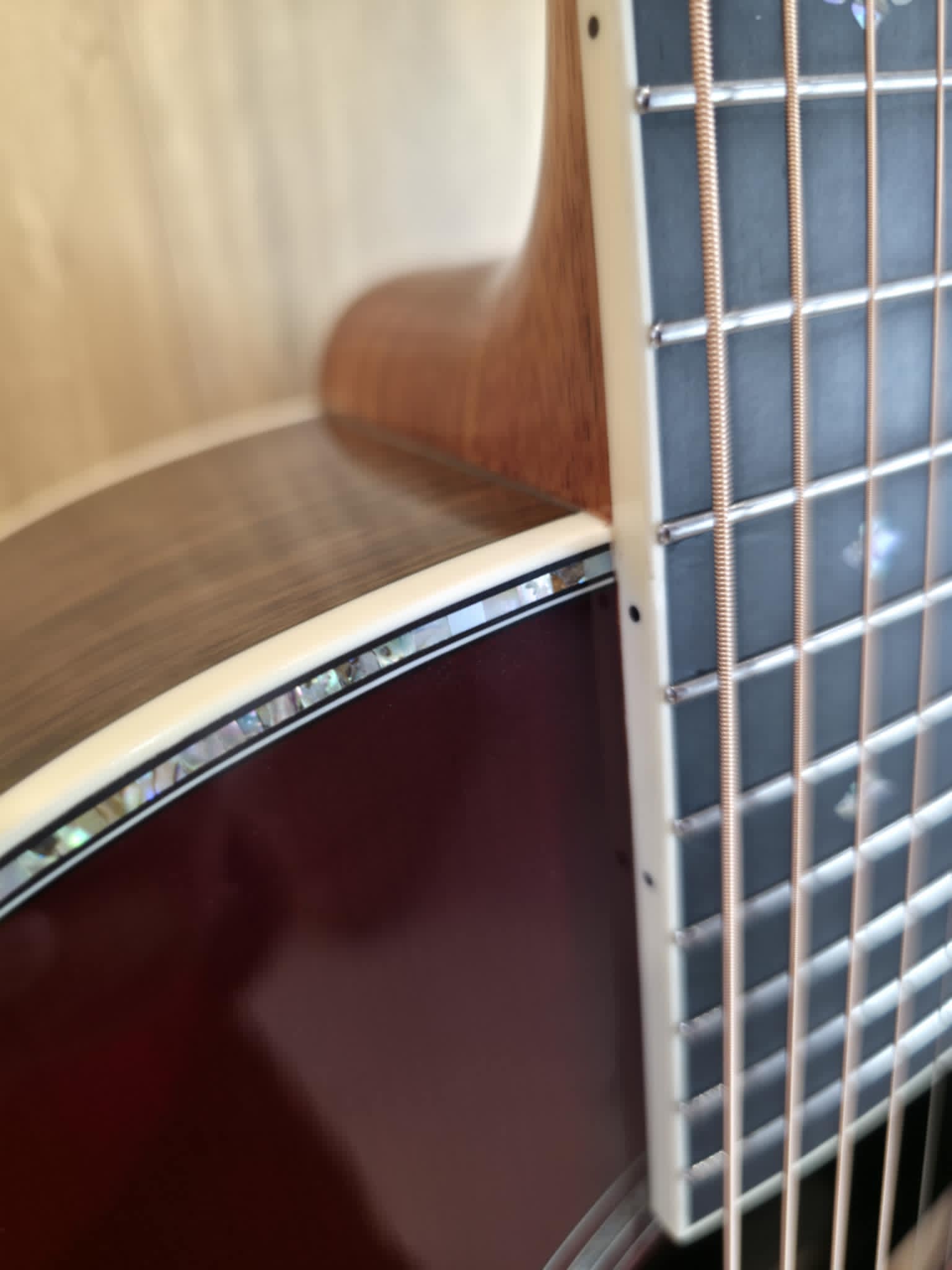 J45 Deluxe Edition *All solid wood - Image 3
