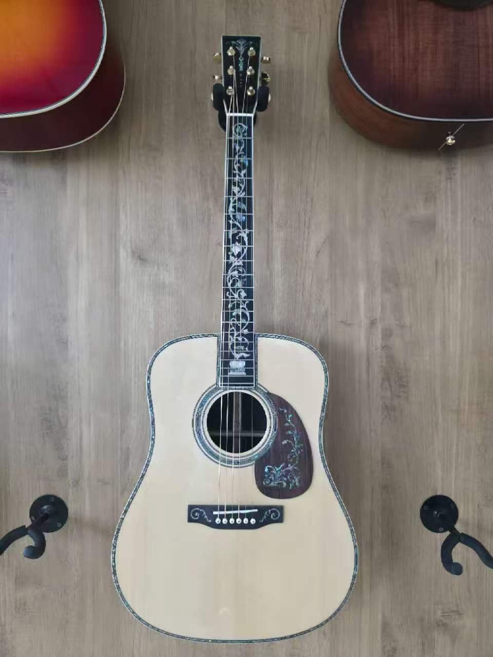 D45 Deluxe Edition Natural - Image 2