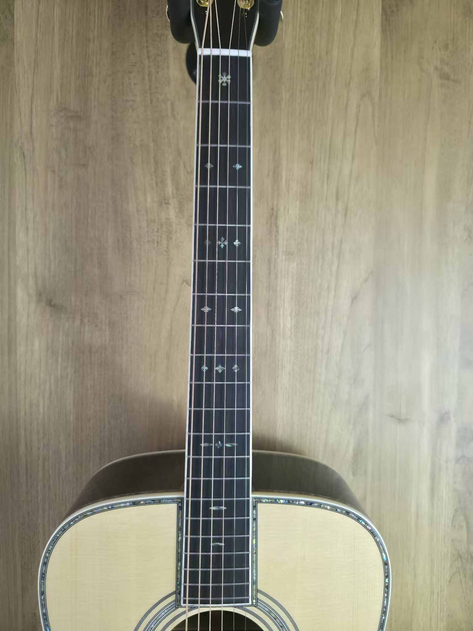 D42 + Hard Case - Image 4