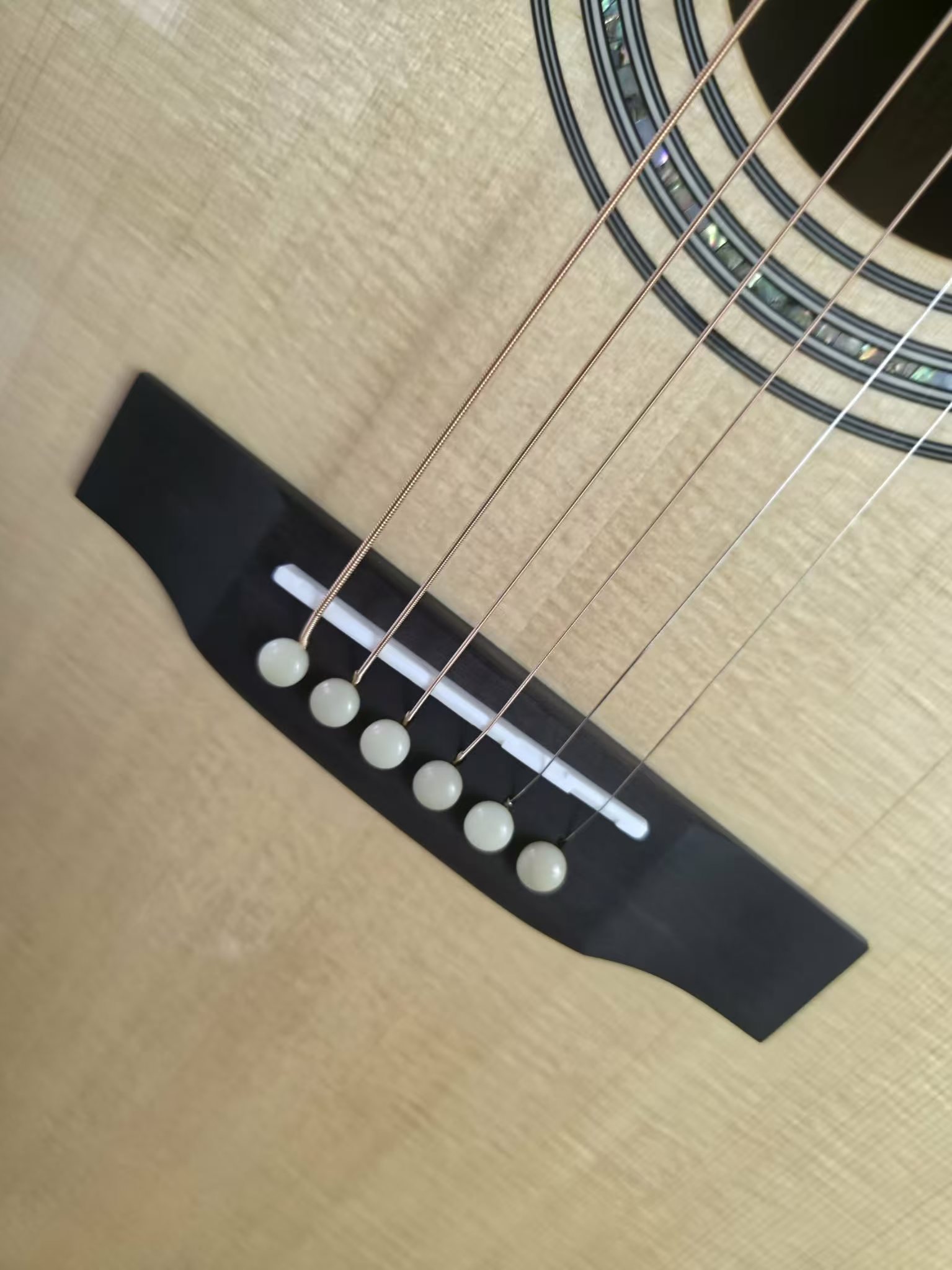 D42 + Hard Case - Image 5