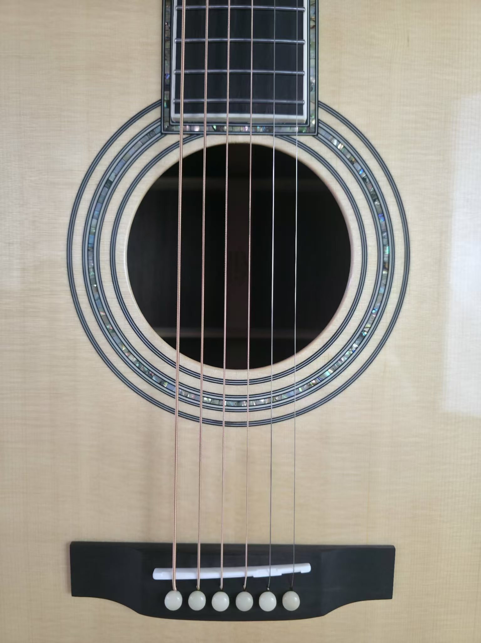 D42 + Hard Case - Image 8