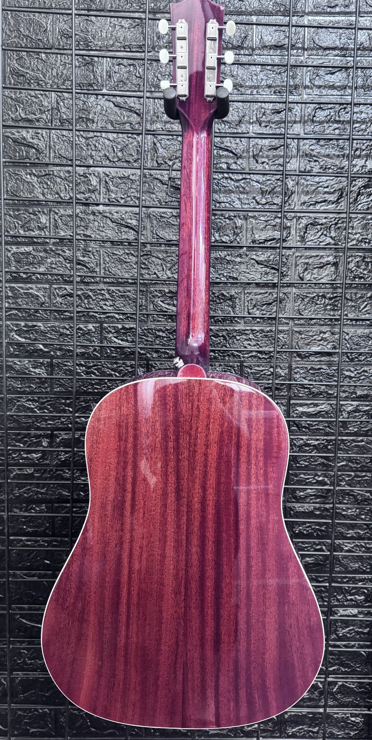 ALL SOLID WOOD J45 Cherry Sunburst - Image 8
